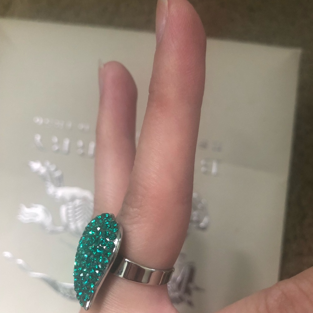 green ring - Picture 4 of 6